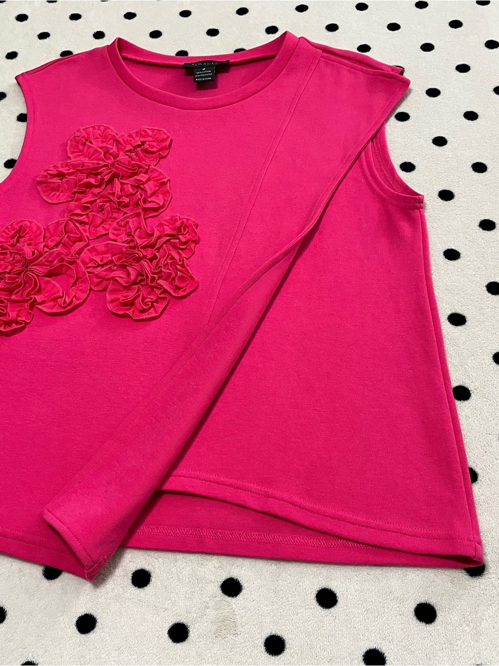 Gracia Hot Pink Rosette Asymmetrical Sleeveless Blouse Size M - Picture 3 of 10